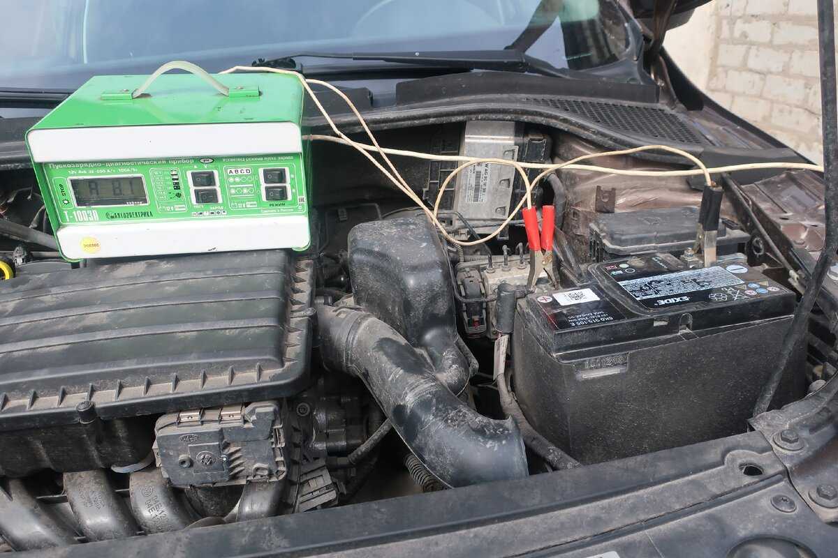 Как зарядить аккумулятор, не снимая с автомобиля