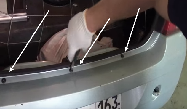 Передний бампер на ваз 2114: как снять своими руками и заменить усилитель (видео)