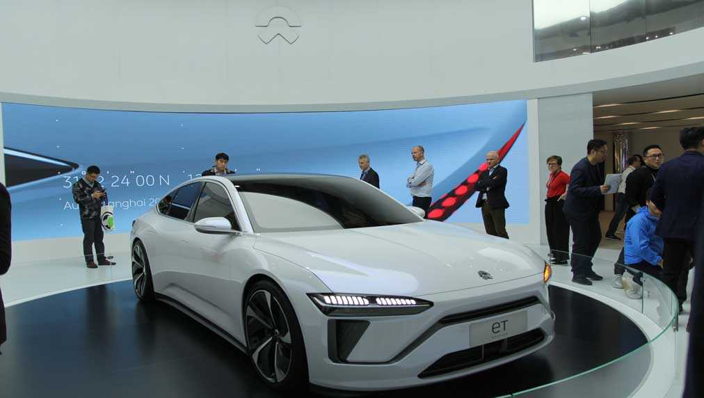 Китайская nio представила флагманский электромобиль с батарейкой в полтора раза больше, чем у теслы