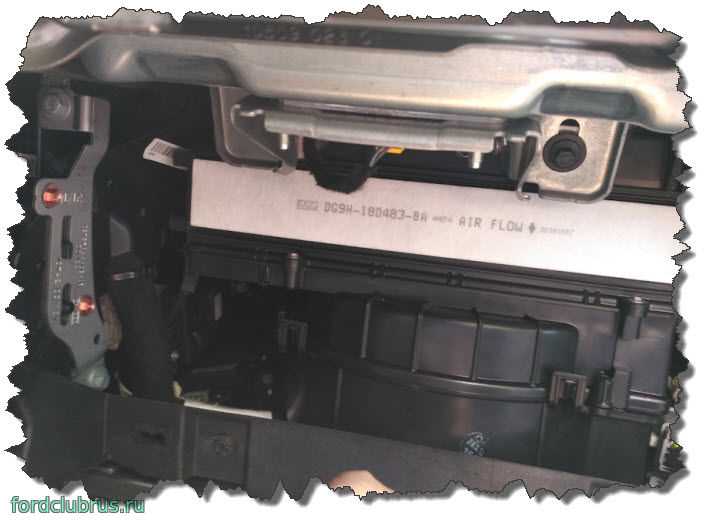 Замена салонного фильтра на форде фокус 3