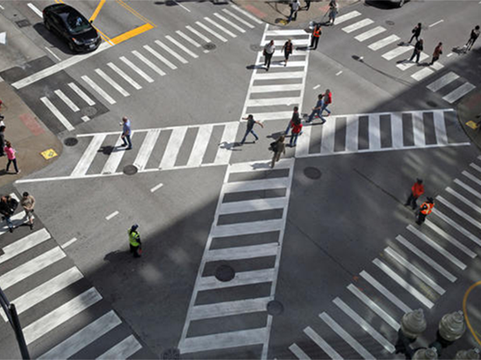 Пешеходный переход: правила дорожного движения 2022 года