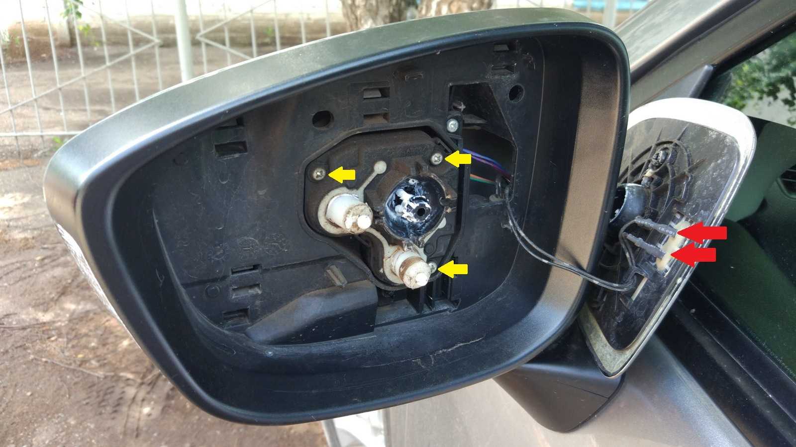 Зеркало боковое мазда сх. Привод зеркала Мазда СХ 5. Mazda CX 7 электропривод зеркал. Моторчик зеркала Mazda cx5.